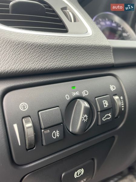 Седан Volvo S60 2012 в Калуше