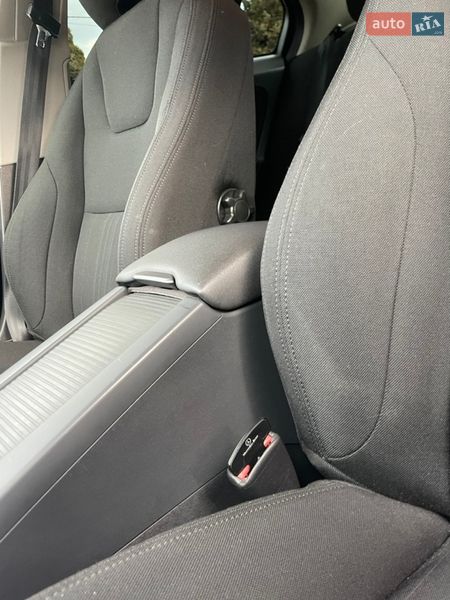 Седан Volvo S60 2012 в Калуше