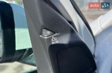 Седан Volvo S60 2013 в Бучі