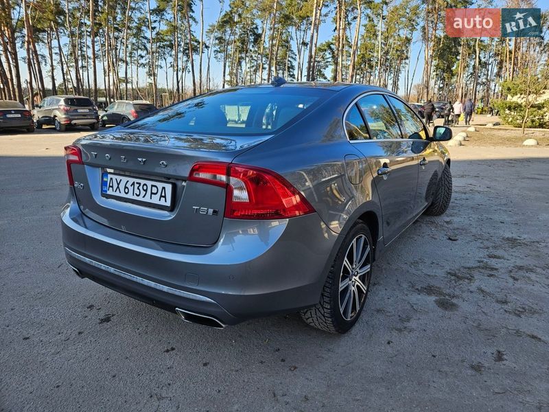 Седан Volvo S60 2016 в Харькове