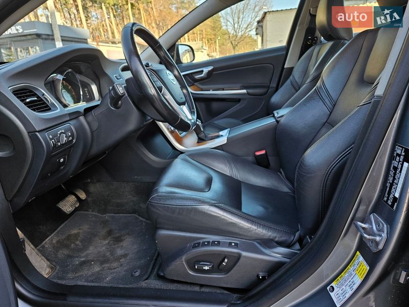 Седан Volvo S60 2016 в Харькове