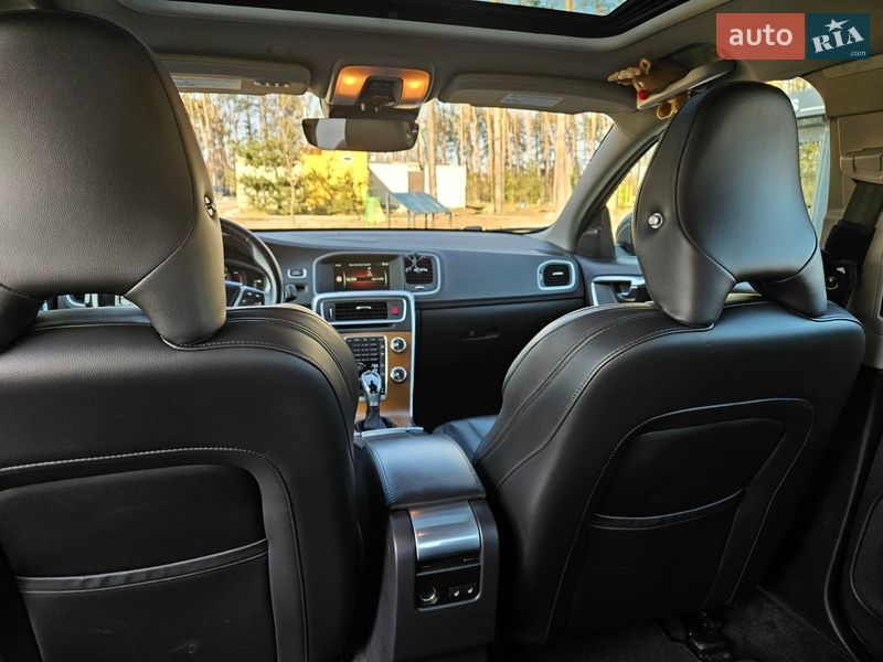 Седан Volvo S60 2016 в Харькове