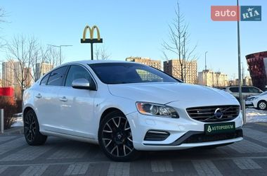 Седан Volvo S60 2015 в Києві