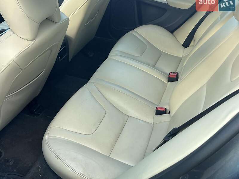 Седан Volvo S60 2016 в Києві