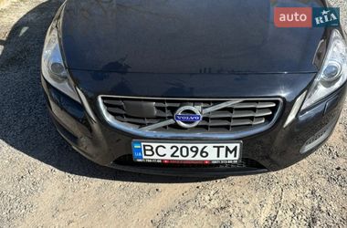 Седан Volvo S60 2013 в Львове