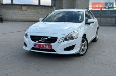 Седан Volvo S60 2010 в Бродах