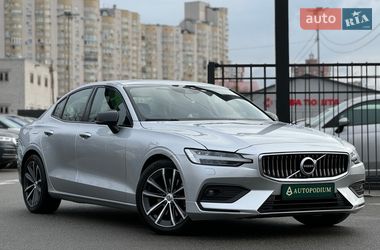 Седан Volvo S60 2021 в Киеве