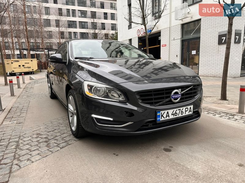 Седан Volvo S60 2015 в Киеве фото 4 Седан Volvo S60 2015 в Киеве