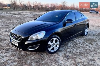 Седан Volvo S60 2013 в Миколаєві