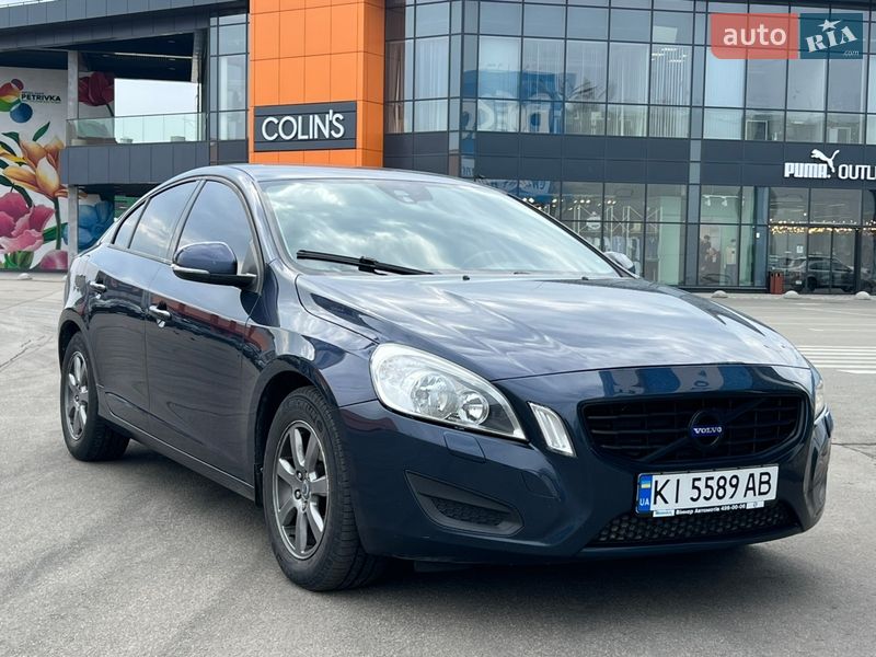Седан Volvo S60 2011 в Києві