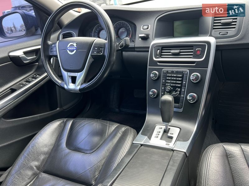 Седан Volvo S60 2011 в Києві