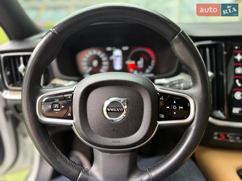 Volvo S60 2020 VIN 7JRZSBMVDLG035120 фото оголошення 47 з 104