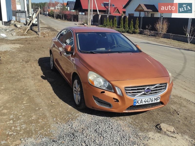 Седан Volvo S60 2012 в Києві
