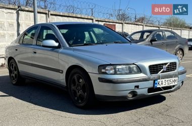 Седан Volvo S60 2001 в Киеве