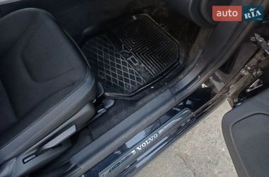Седан Volvo S60 2014 в Нетішині