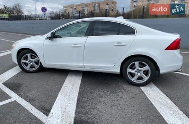 Седан Volvo S60 2012 в Полтаві