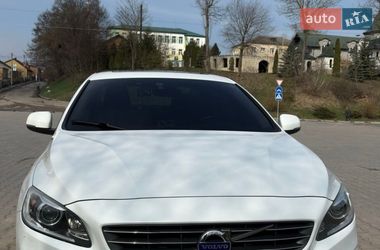 Седан Volvo S60 2017 в Зборове