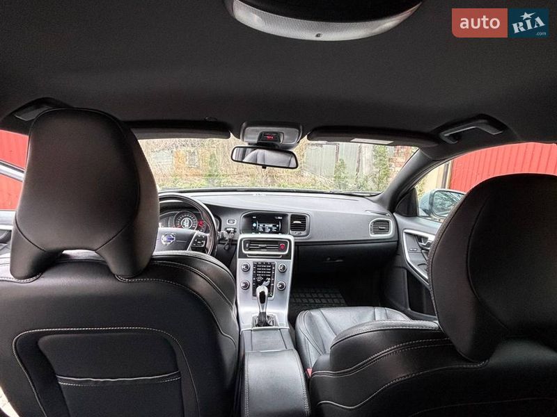 Седан Volvo S60 2017 в Львове