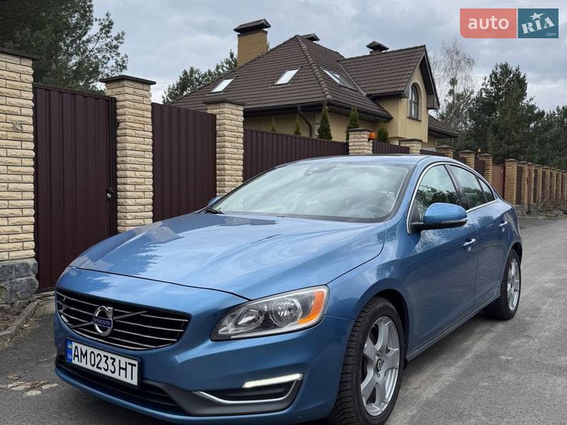 Седан Volvo S60 2014 в Петропавлівській Борщагівці
