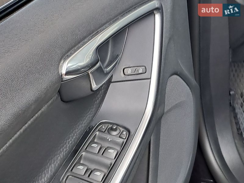 Седан Volvo S60 2013 в Києві