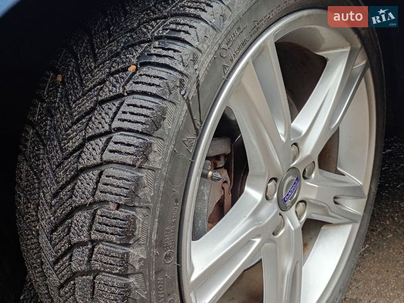 Седан Volvo S60 2015 в Рівному