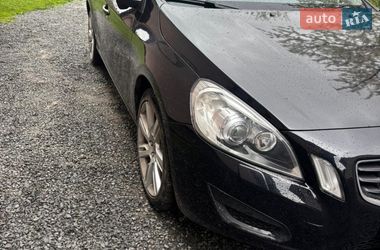 Седан Volvo S60 2013 в Львове