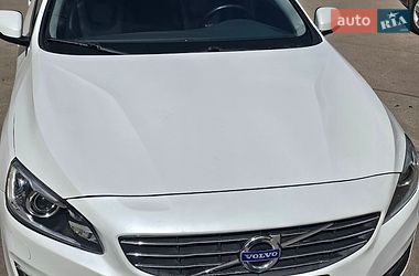 Седан Volvo S60 2015 в Житомире