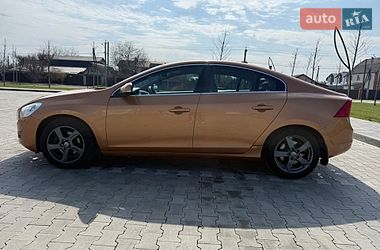 Седан Volvo S60 2010 в Ирпене