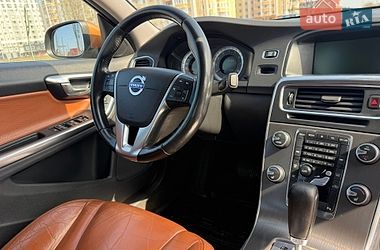 Седан Volvo S60 2010 в Ирпене