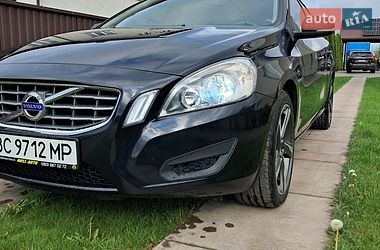 Седан Volvo S60 2012 в Львове