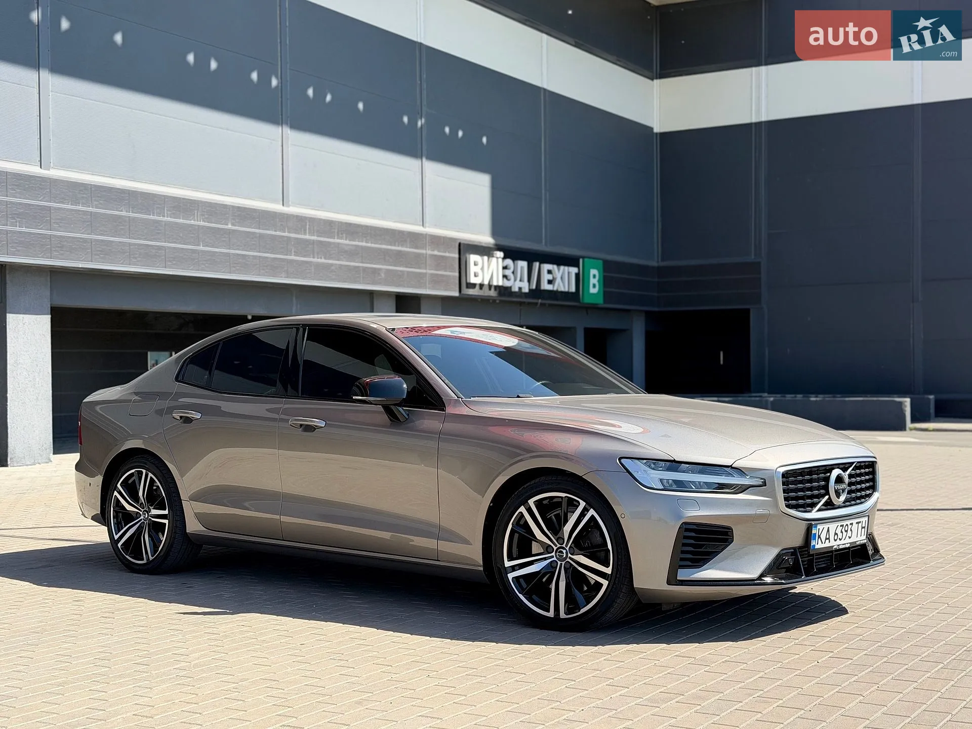 2019 Volvo S60 - мініатюра 17