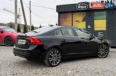 Седан Volvo S60 2011 в Стрые