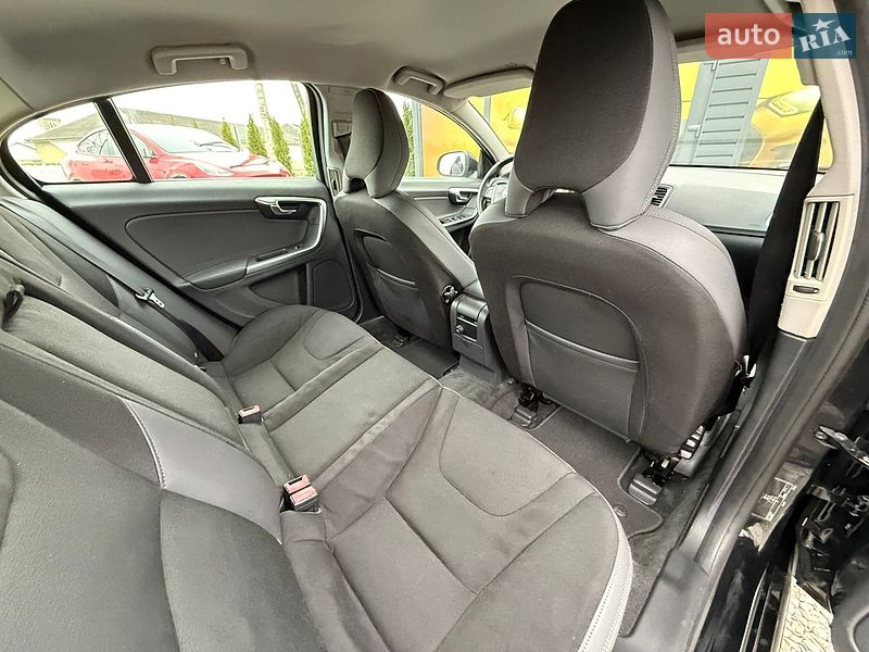 Седан Volvo S60 2011 в Стрые