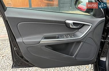 Седан Volvo S60 2011 в Стрые