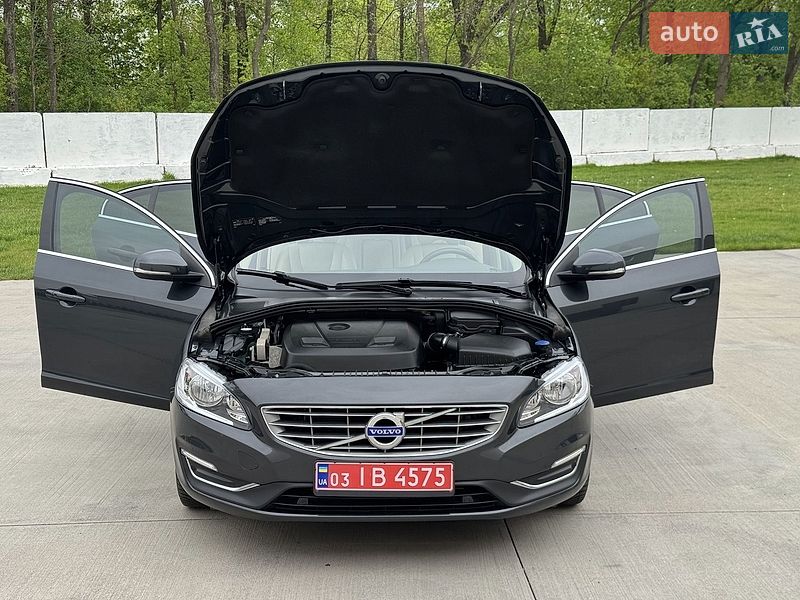 Седан Volvo S60 2016 в Луцке