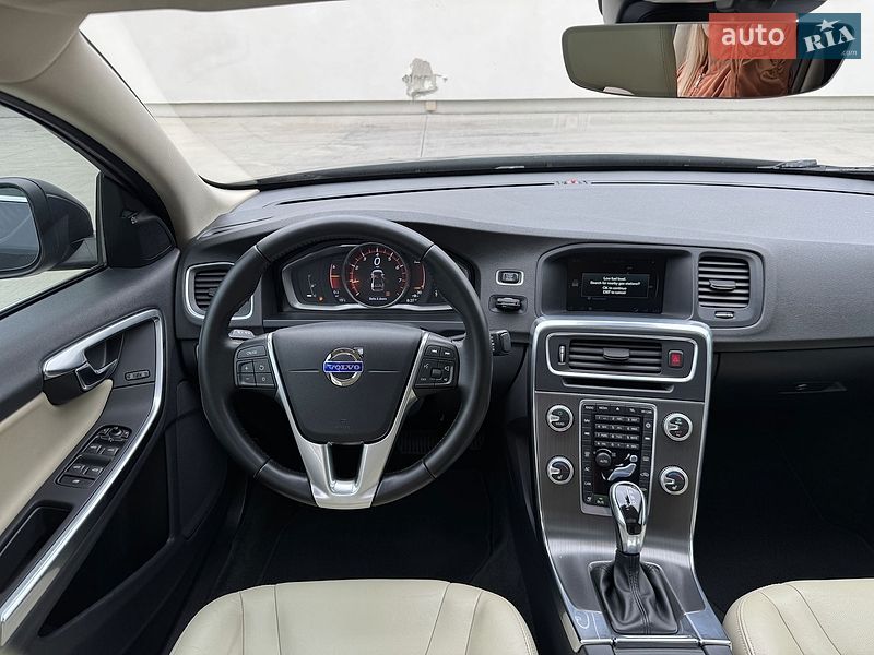 Седан Volvo S60 2016 в Луцке