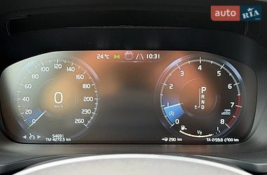 Седан Volvo S60 2019 в Киеве