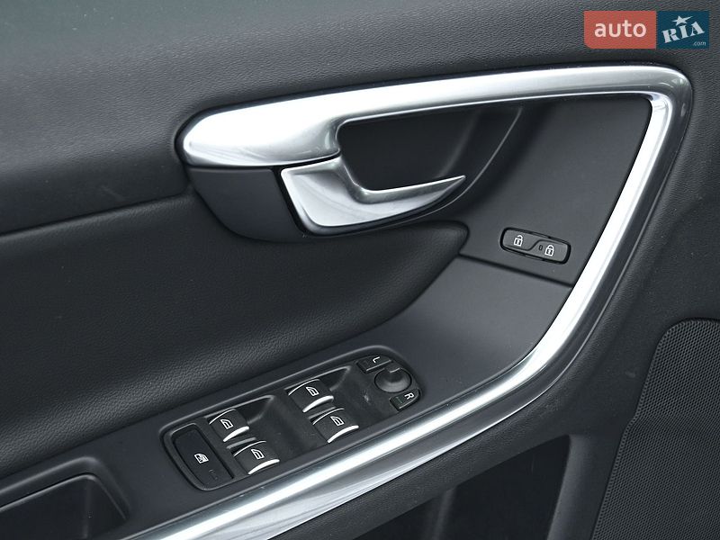 Седан Volvo S60 2018 в Бердичеве