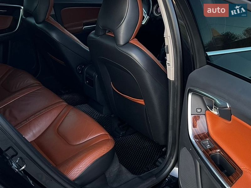 Седан Volvo S60 2012 в Тернополі