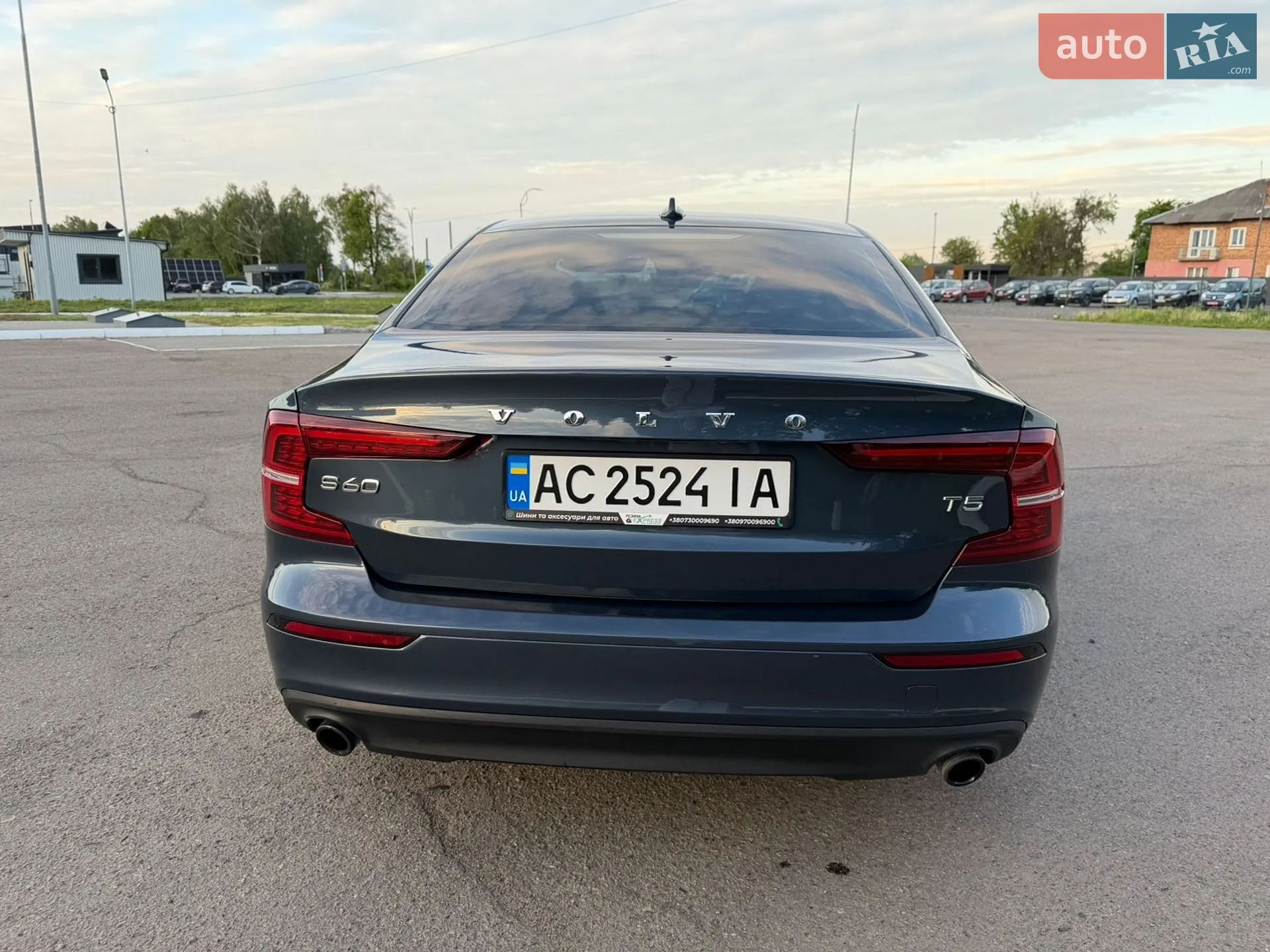 2019 Volvo S60 - мініатюра 10