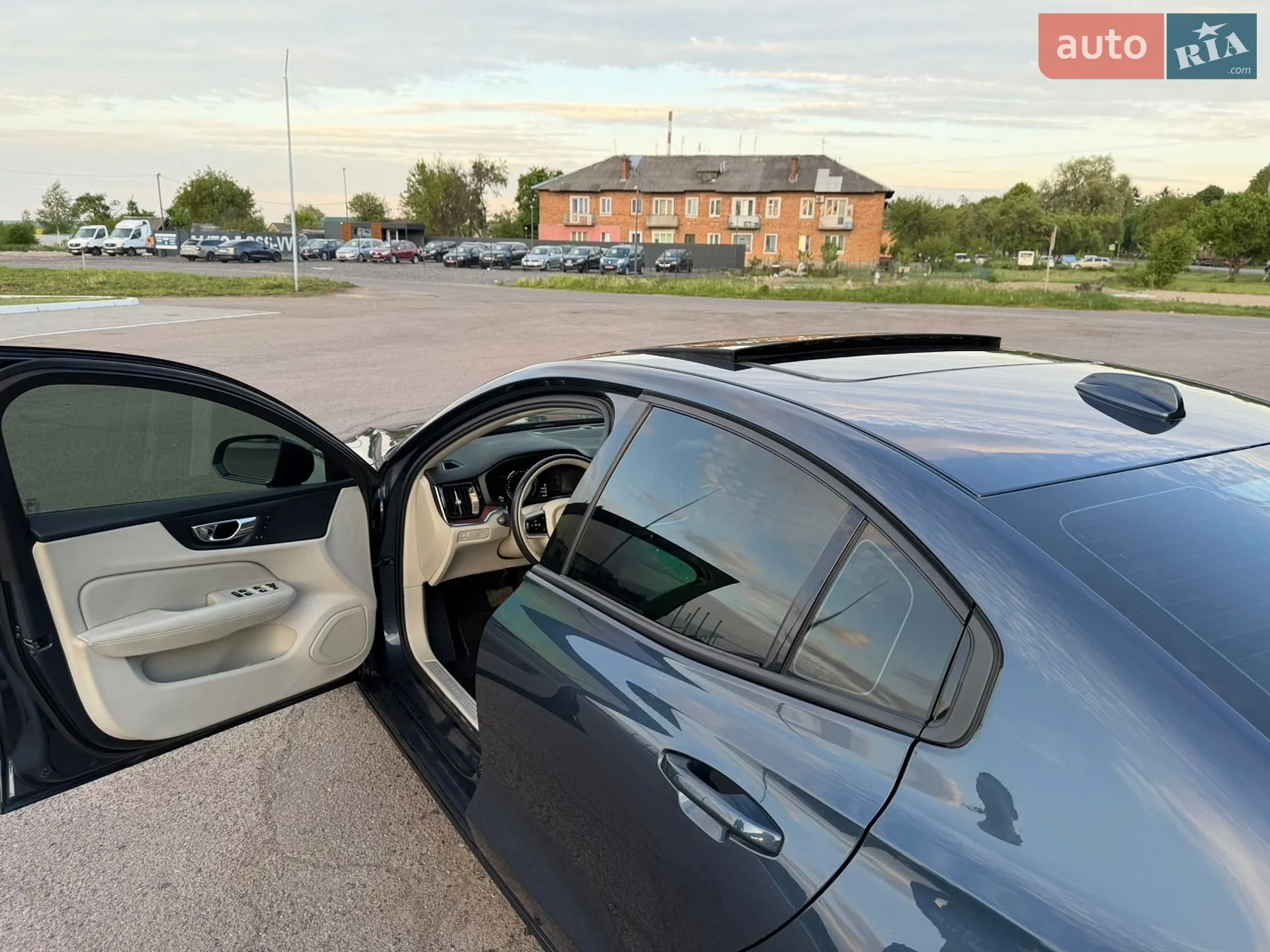2019 Volvo S60 - мініатюра 26