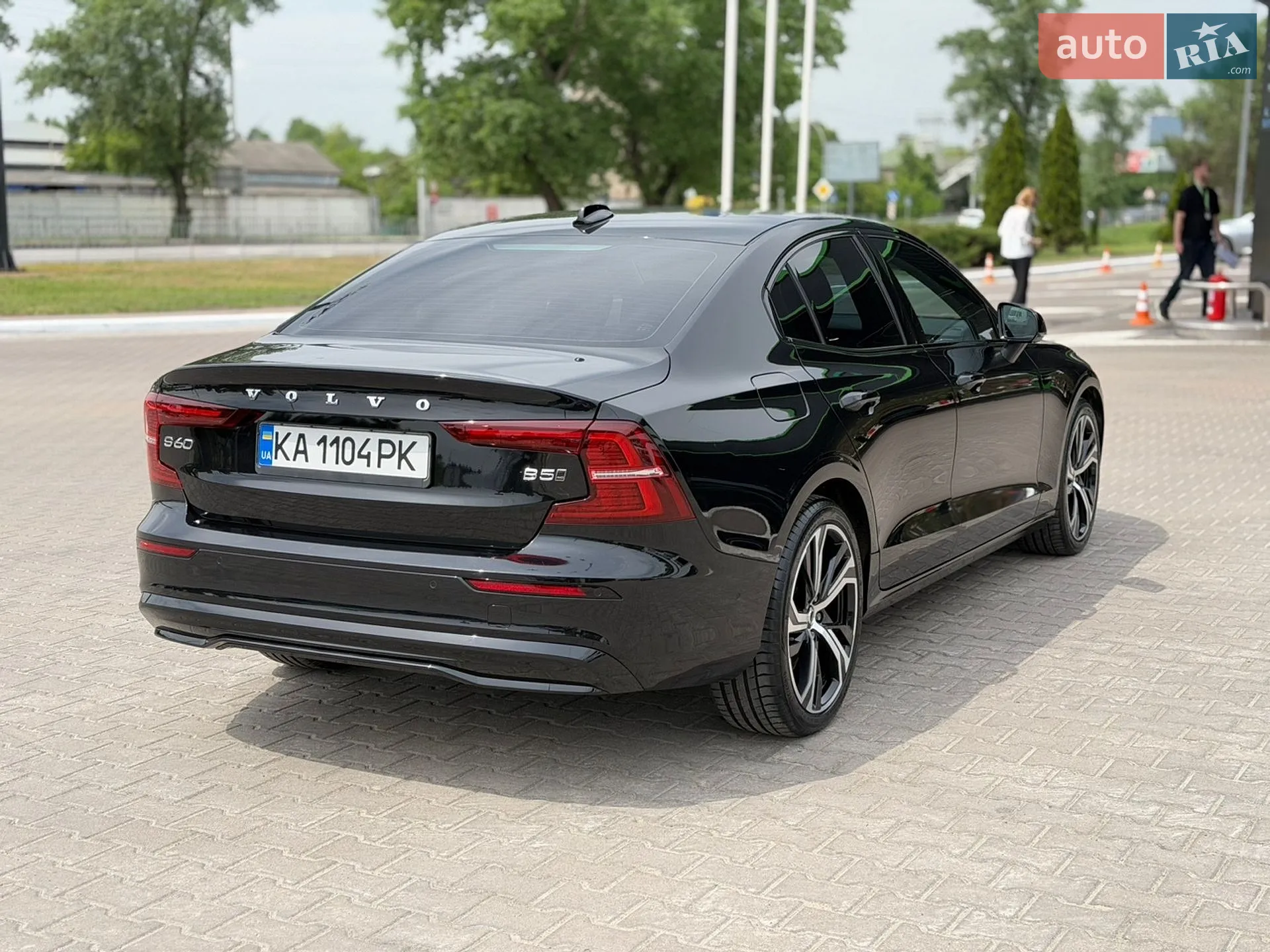 2023 Volvo S60 - мініатюра 10