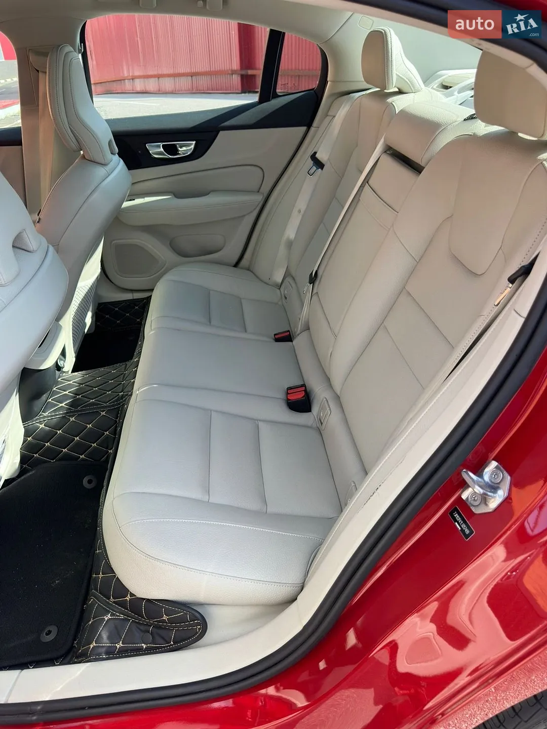 2020 Volvo S60 - мініатюра 13