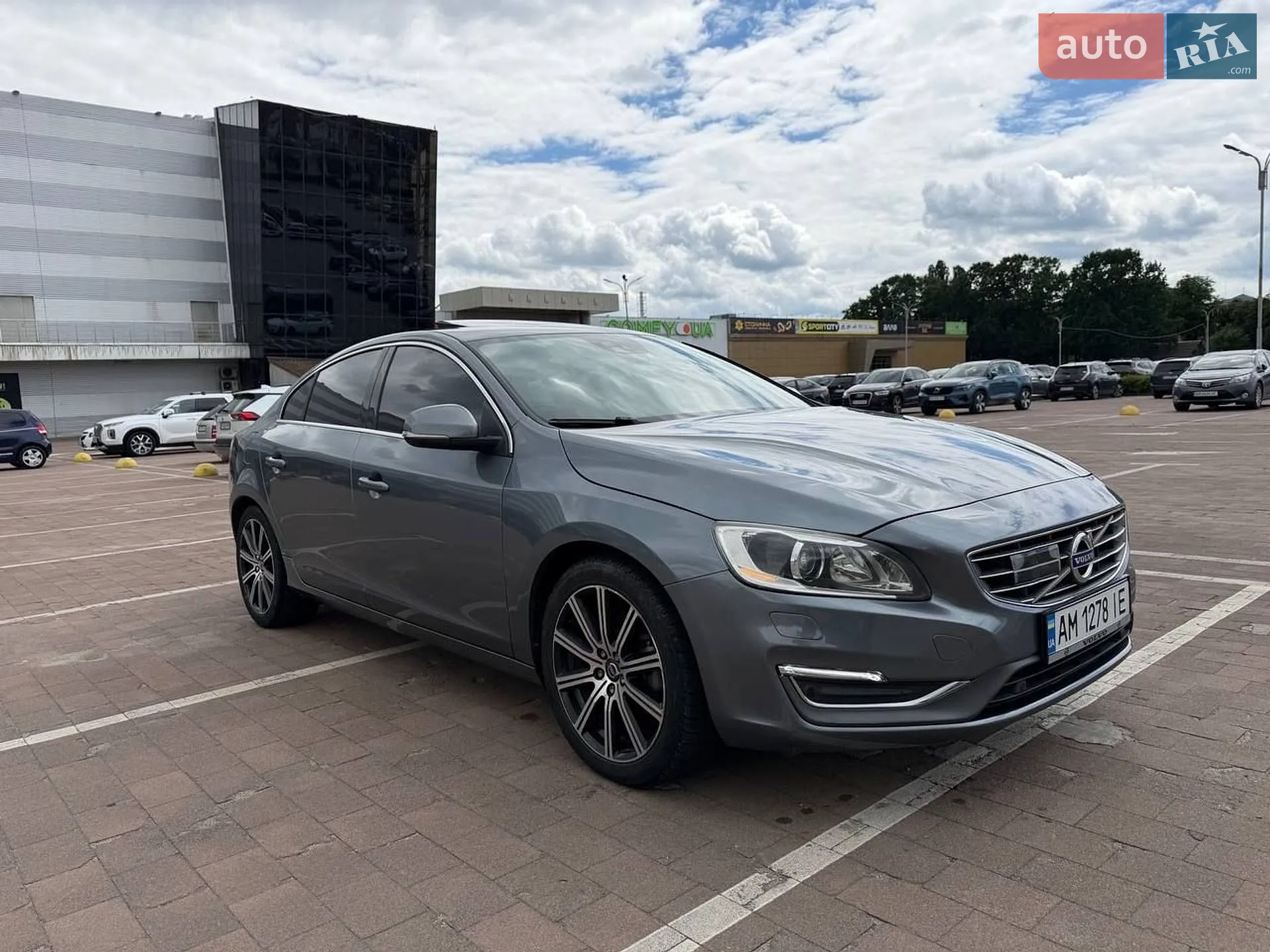 2016 Volvo S60 - фото 1
