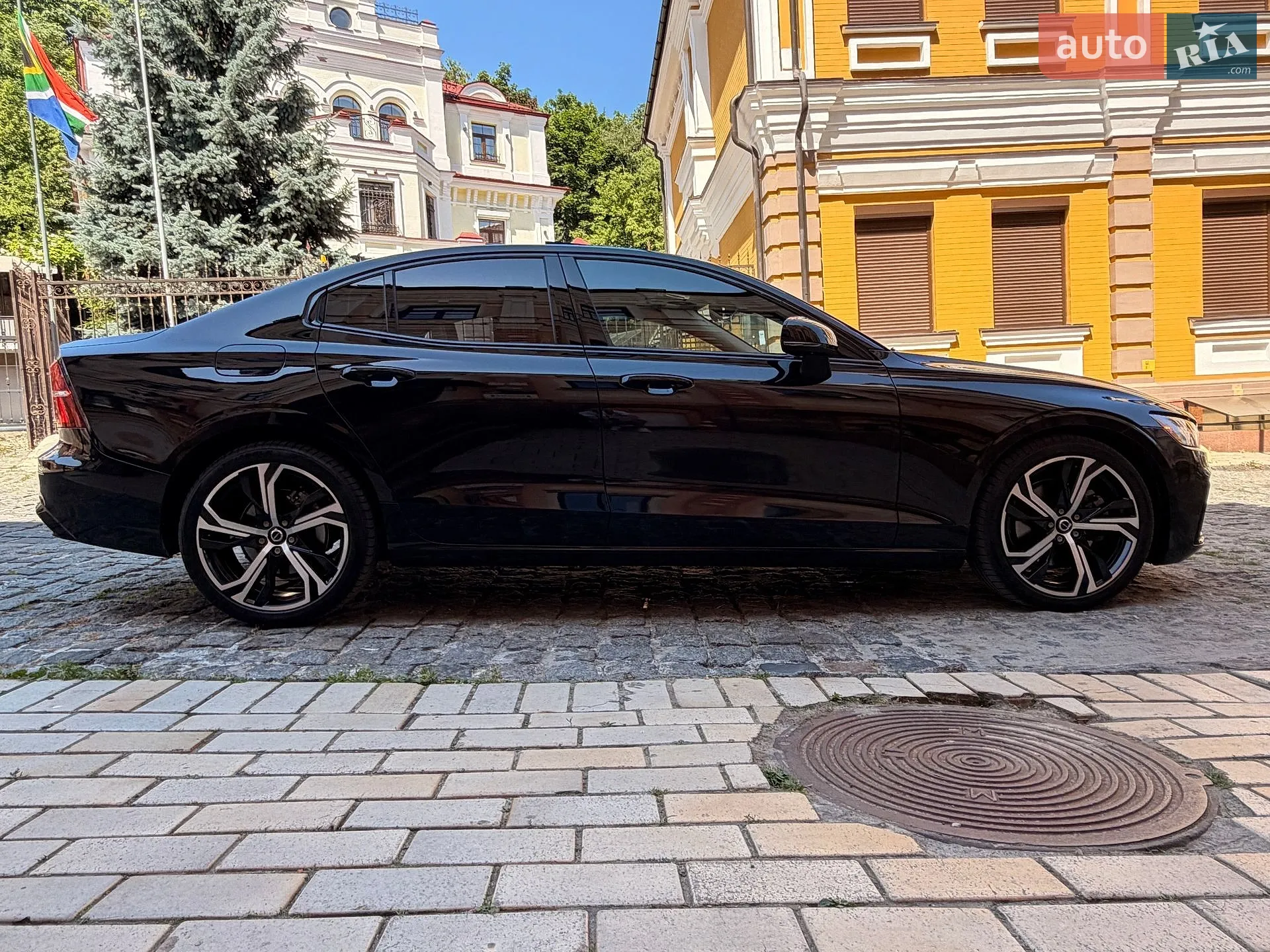 2023 Volvo S60 - мініатюра 11
