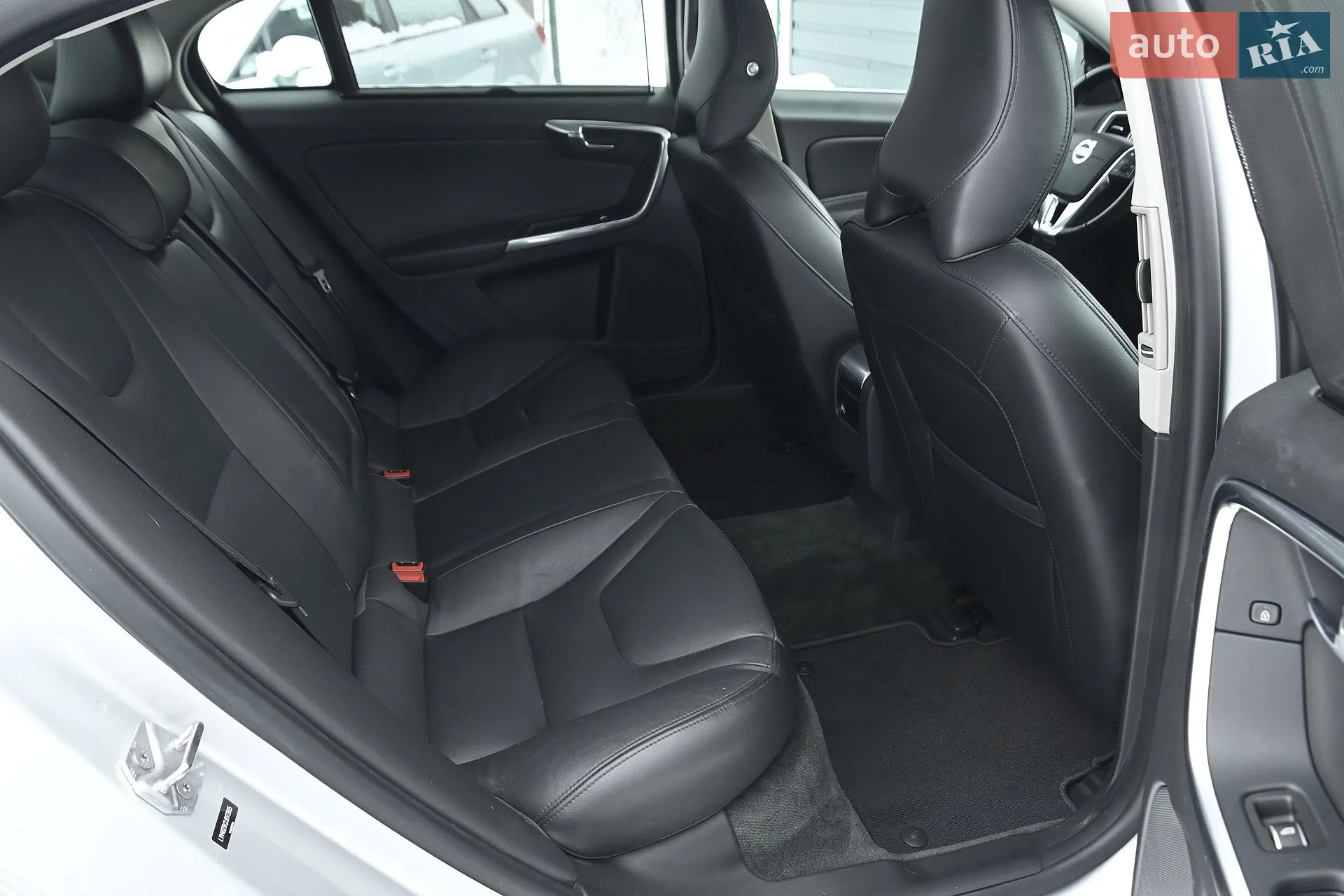 2018 Volvo S60 - мініатюра 35