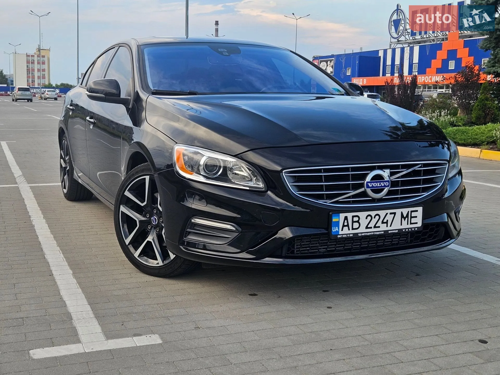 2018 Volvo S60 - фото 1