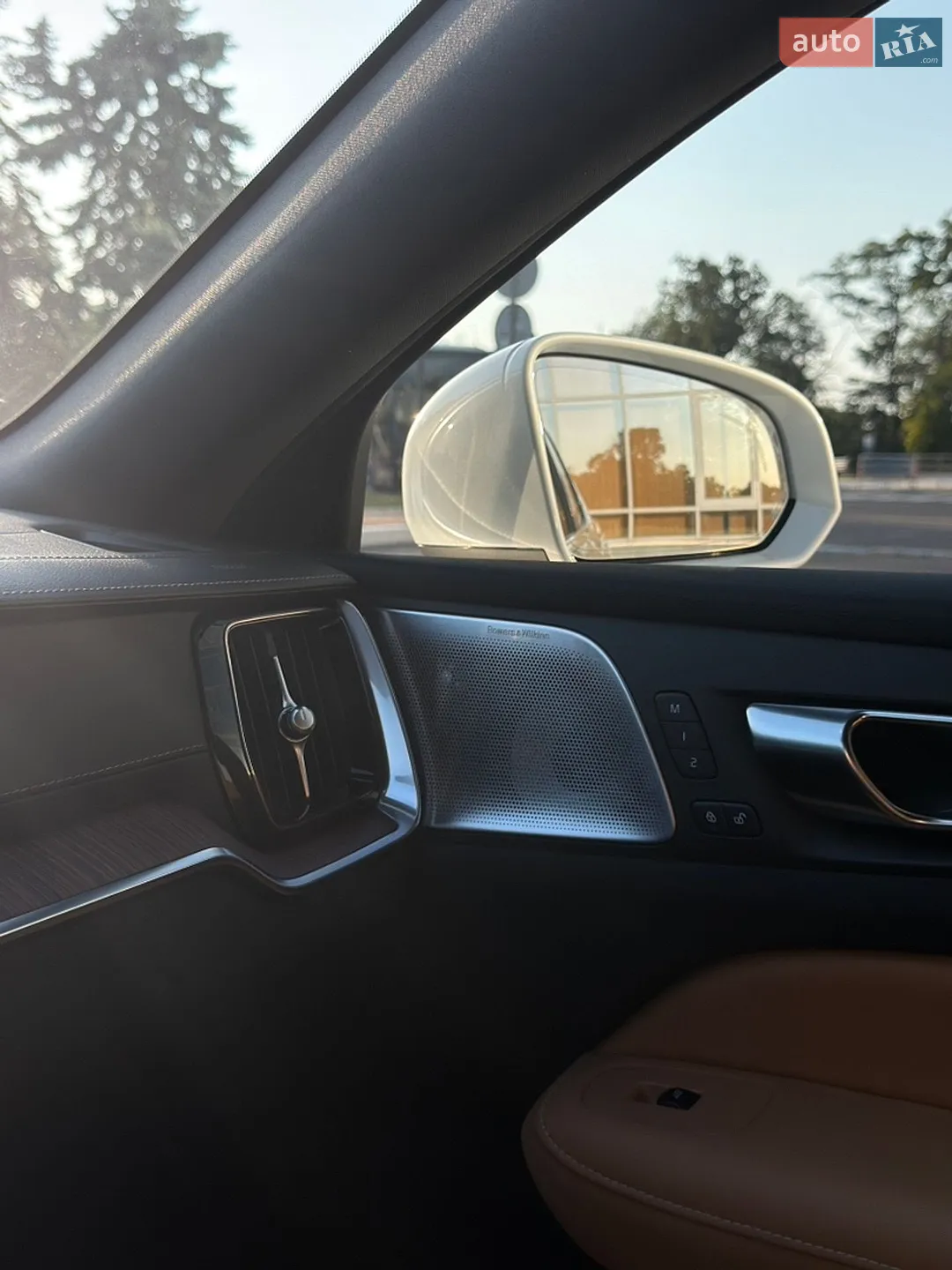 2023 Volvo S60 - мініатюра 18