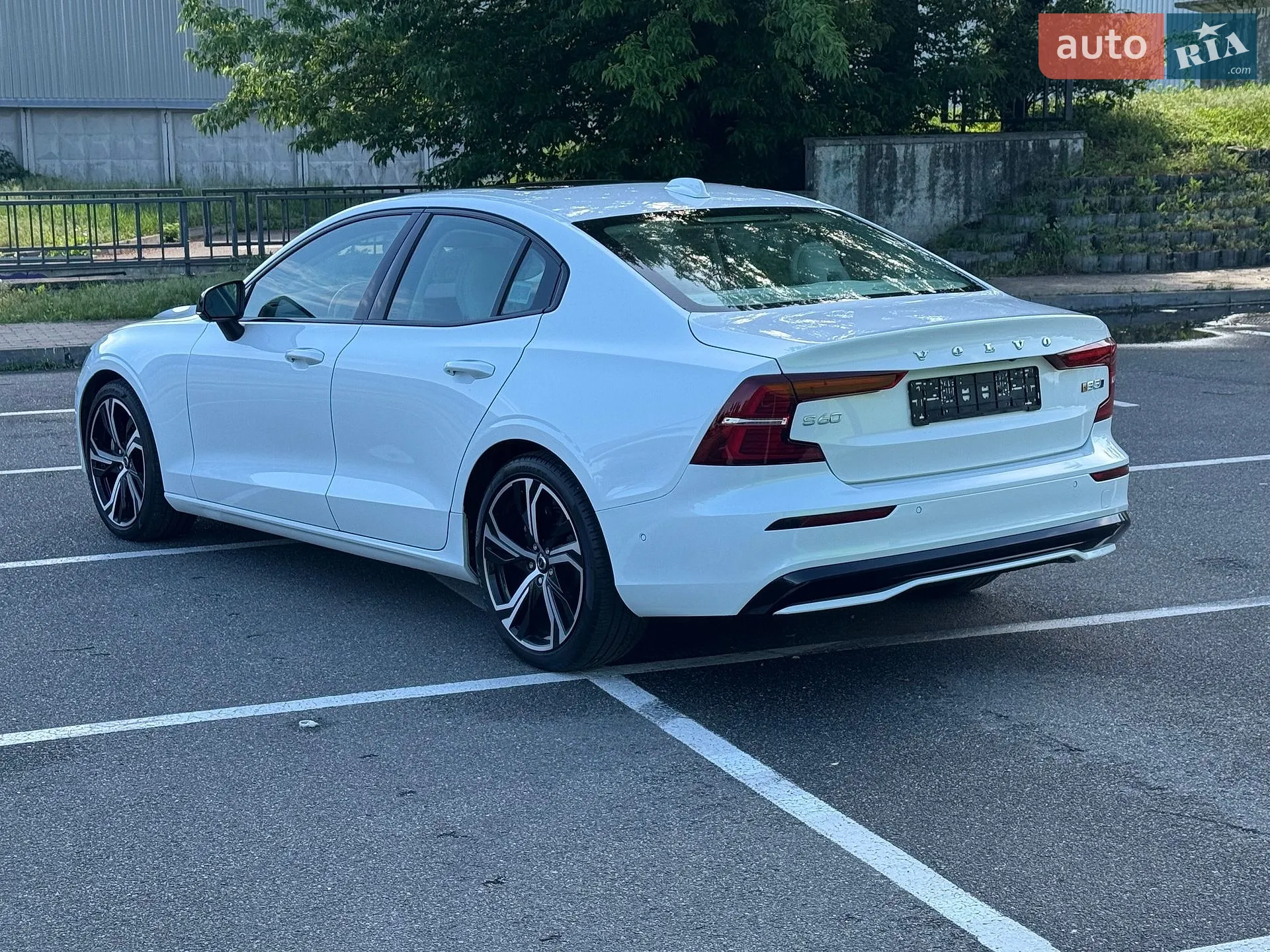 2023 Volvo S60 - мініатюра 10