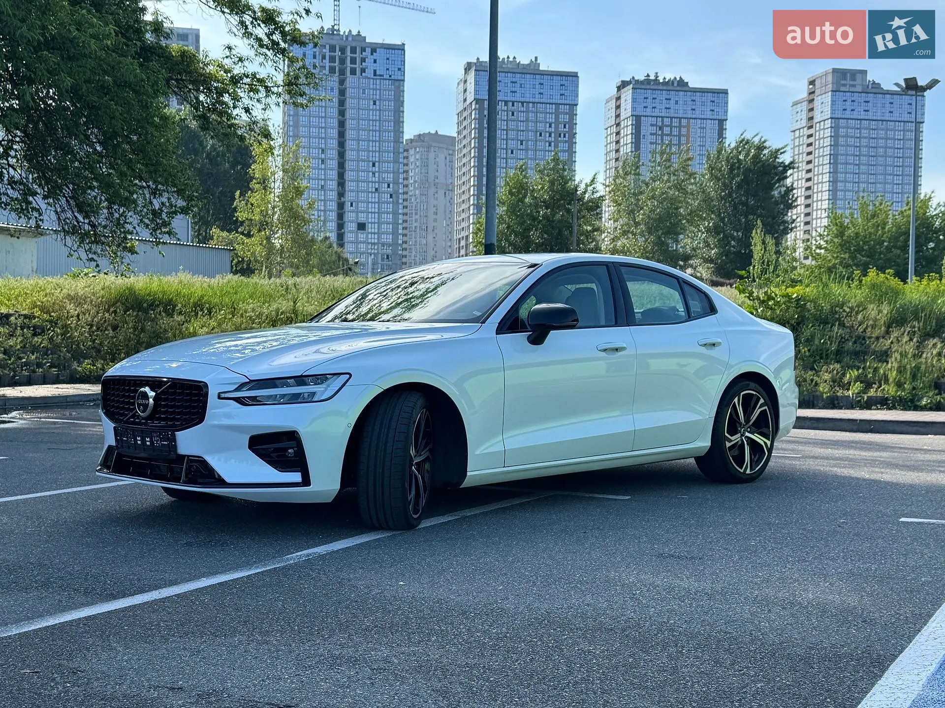 2023 Volvo S60 - мініатюра 12